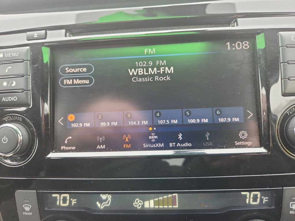 Used 2019 Nissan Rogue SV image 17