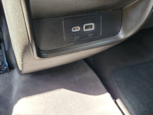 Used 2023 Cadillac XT4 Premium Luxury AWD/4WD image 18