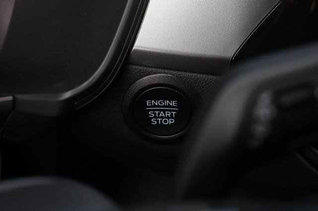 Certified 2024 Ford Escape Active AWD/4WD image 40
