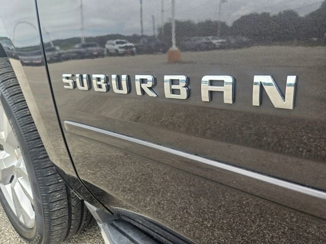 Used 2017 Chevrolet Suburban Premier RWD image 8