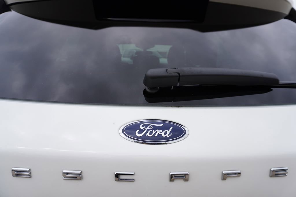 Certified 2025 Ford Escape ST-Line w/ Tech Pack #1 FWD image 27