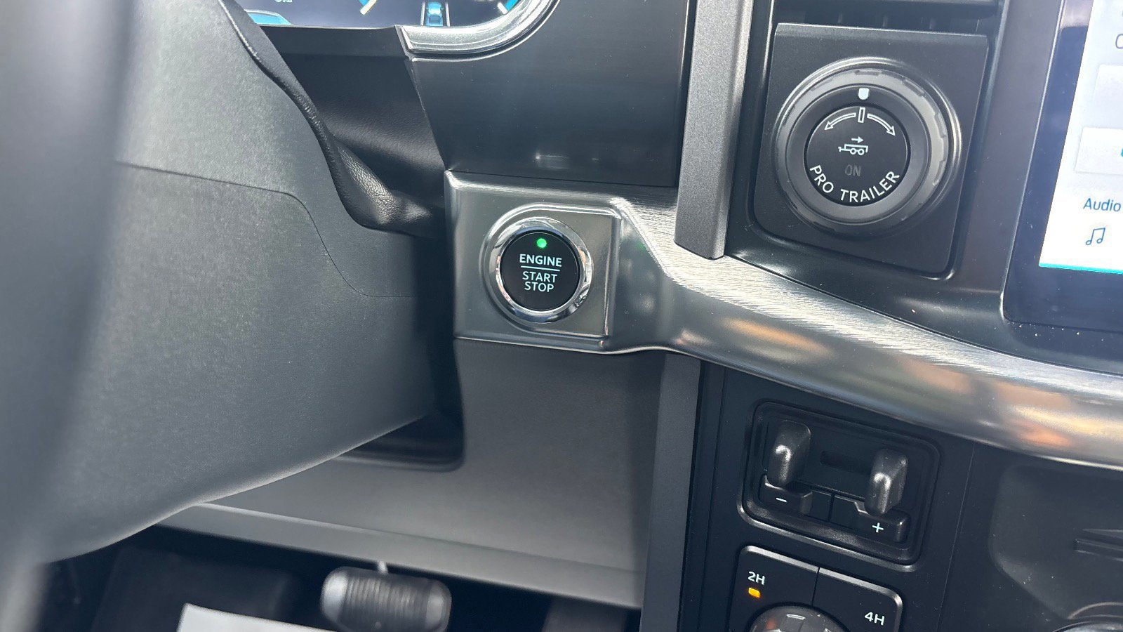 Certified 2022 Ford F150 Lariat w/ Equipment Group 502A High image 32