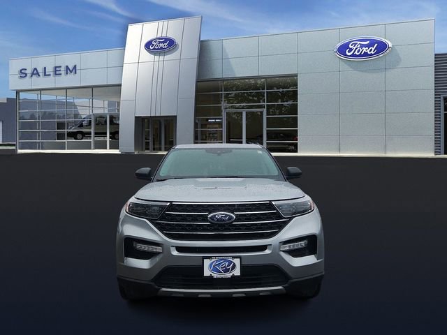 Certified 2022 Ford Explorer XLT w/ Equipment Group 202A AWD/4WD image 7