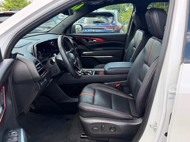 Used 2024 Chevrolet Traverse RS AWD/4WD image 15