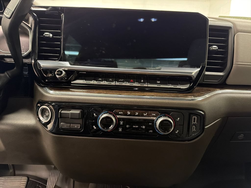 Used 2023 GMC Sierra 1500 SLE RWD image 39