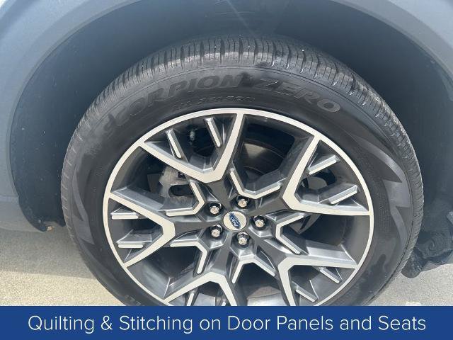 Certified 2025 Ford Explorer Platinum w/ Ultimate Package RWD image 9