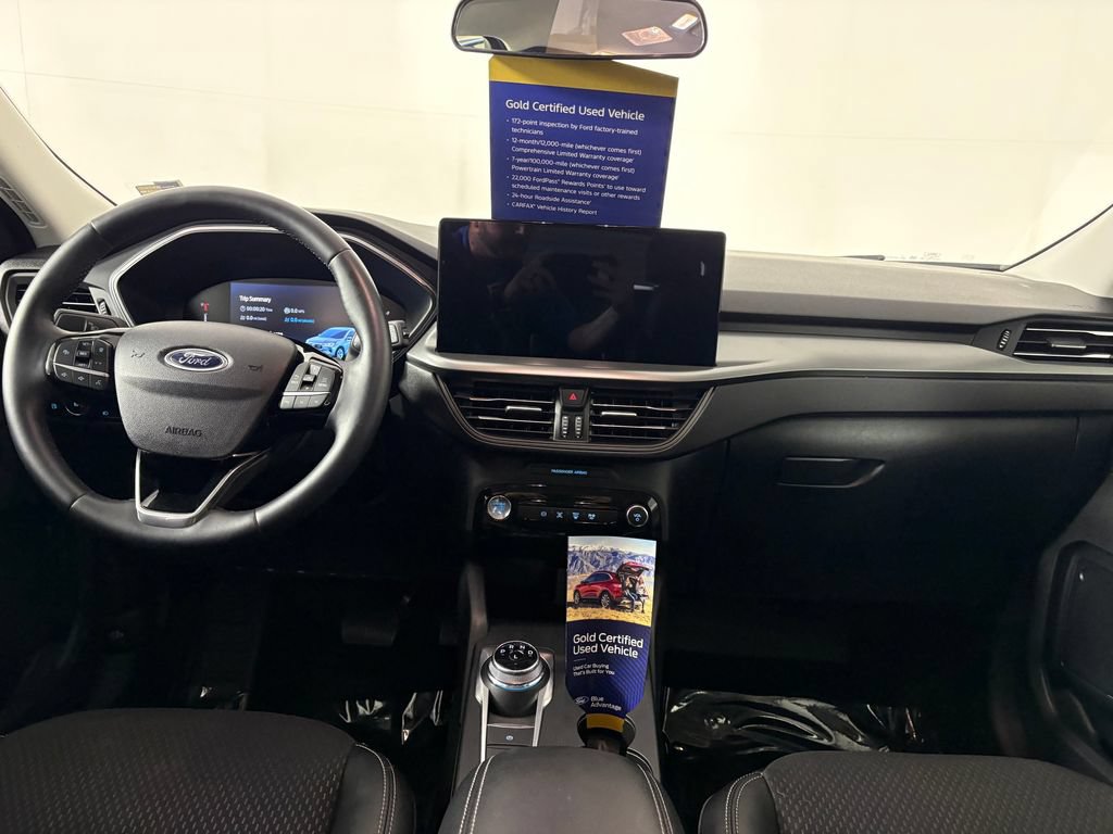 Certified 2025 Ford Escape SE FWD image 27