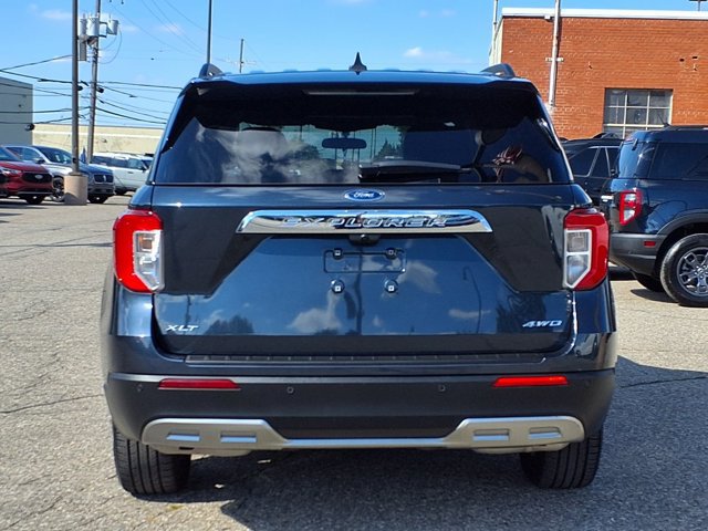 Certified 2024 Ford Explorer XLT w/ Equipment Group 202A AWD/4WD image 24
