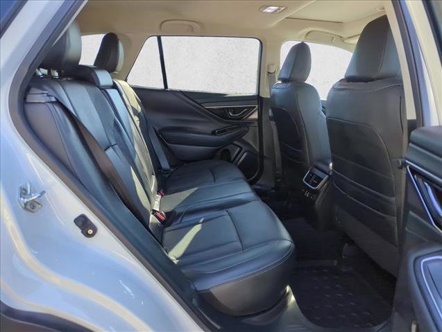 Used 2025 Subaru Outback Limited image 21