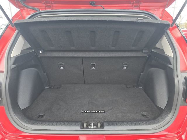 Used 2022 Hyundai Venue SE FWD image 14