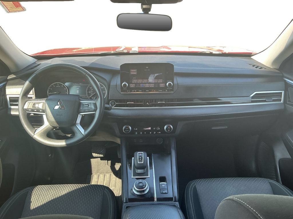 Used 2022 Mitsubishi Outlander ES FWD image 17