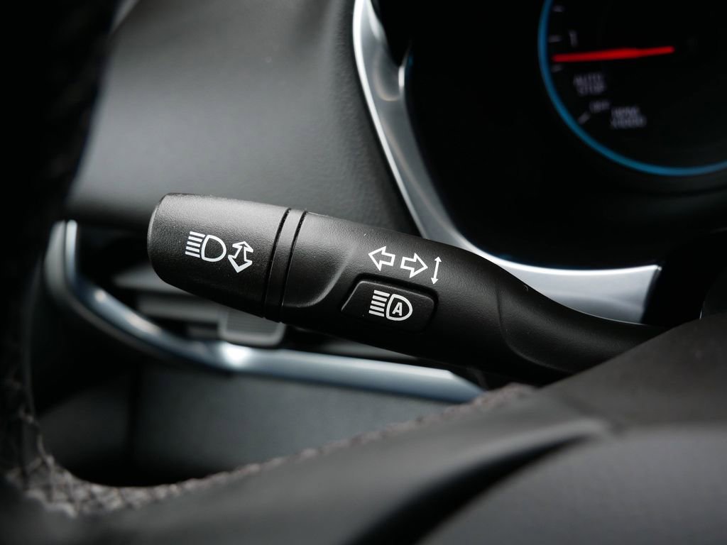 Used 2023 Chevrolet Traverse LT image 21