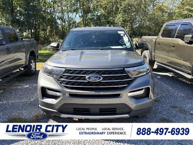 Certified 2023 Ford Explorer XLT w/ Equipment Group 202A AWD/4WD image 7