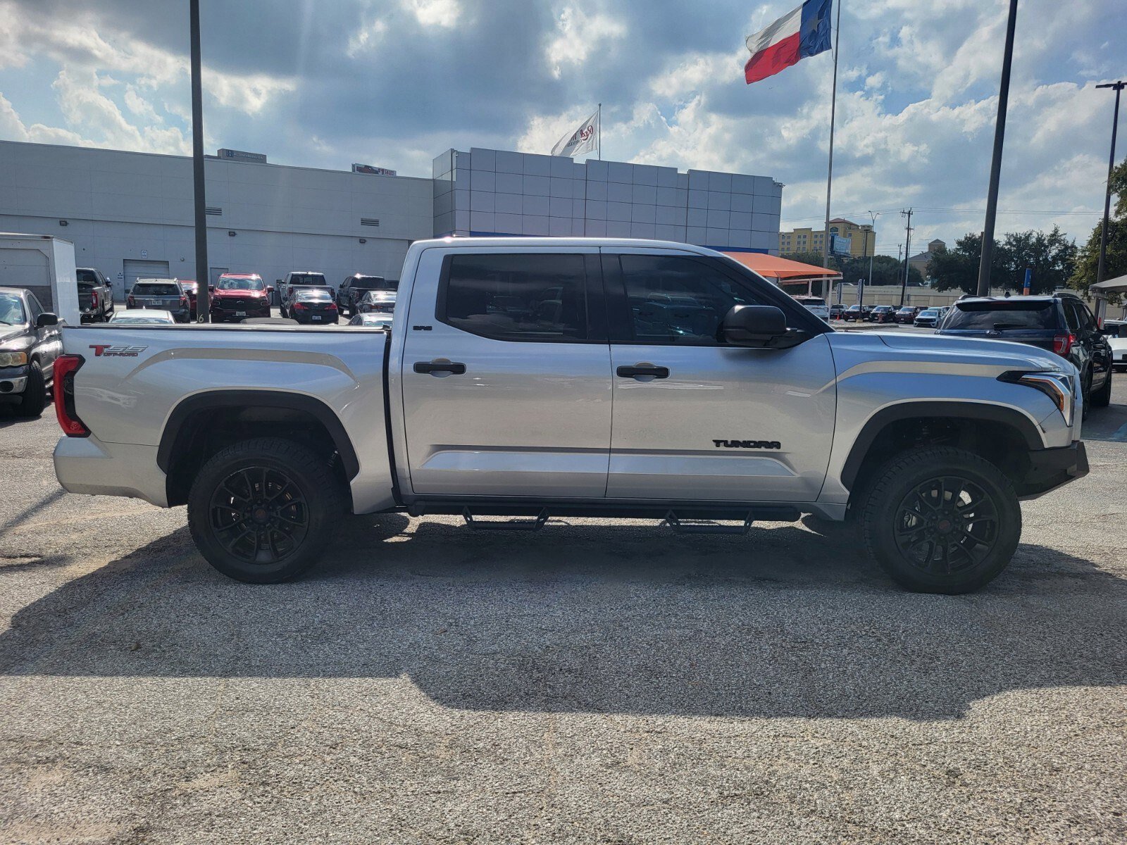 Used 2023 Toyota Tundra SR5 image 2