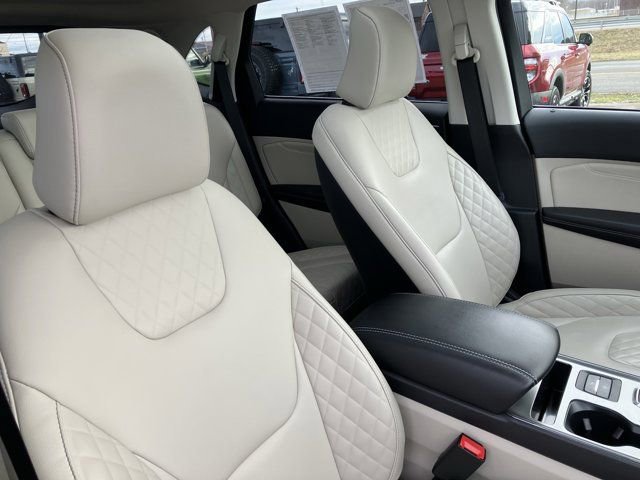 Certified 2024 Ford Edge Titanium image 20