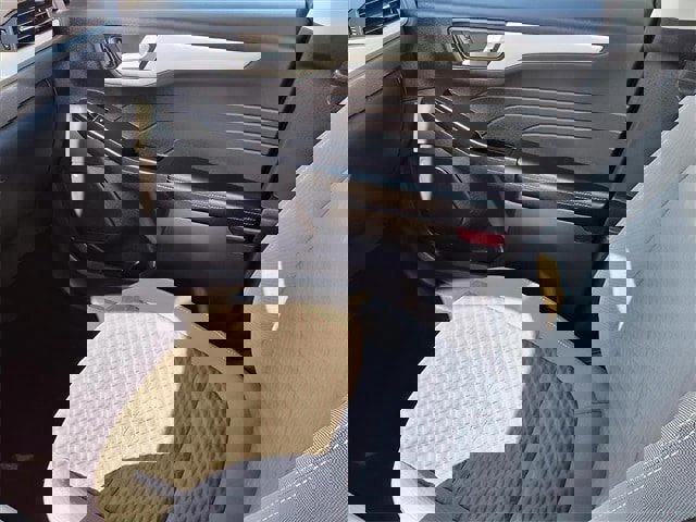 Certified 2021 Ford Escape SE image 12