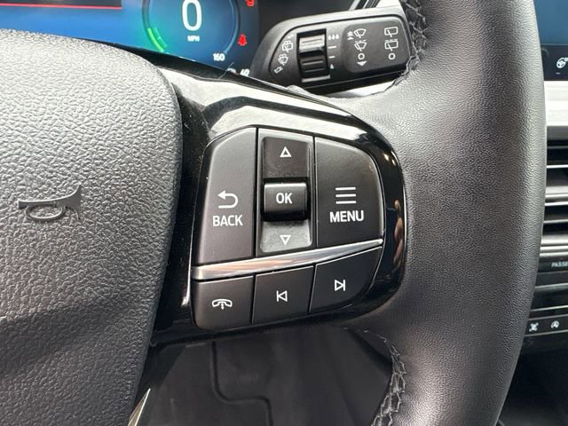 Certified 2025 Ford Escape Platinum AWD/4WD image 25