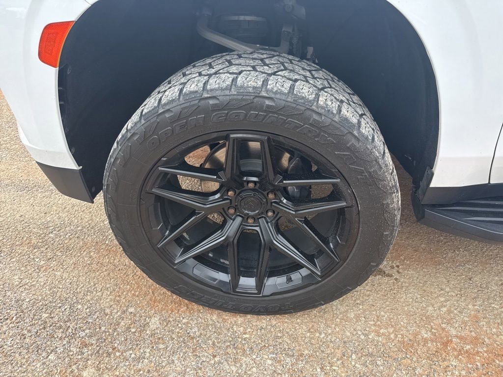 Used 2023 Chevrolet Tahoe RST RWD image 22