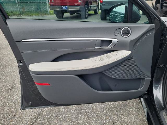 Used 2026 Hyundai Sonata Limited FWD image 21
