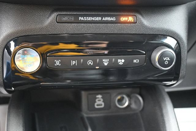 Certified 2024 Ford Escape Platinum AWD/4WD image 12