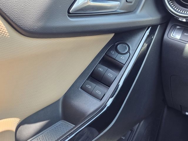 Used 2025 Chevrolet Equinox ACTIV AWD/4WD image 16
