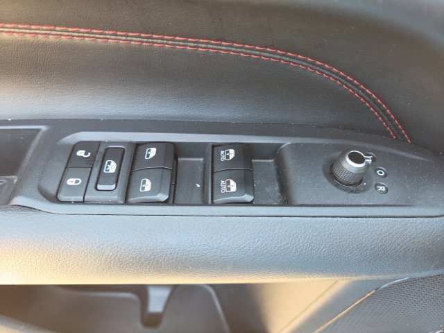Used 2025 Jeep Compass Trailhawk AWD/4WD image 28