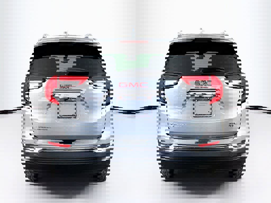 Used 2023 GMC Terrain SLT image 5