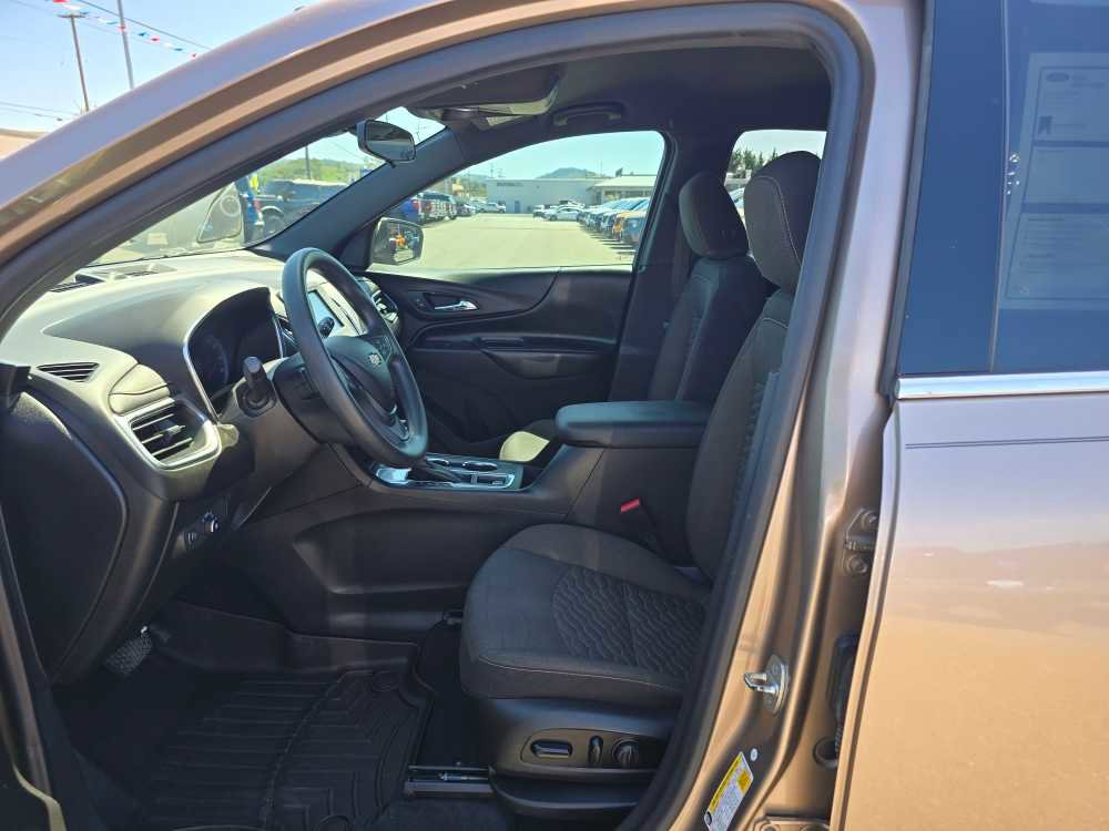 Used 2018 Chevrolet Equinox LT FWD image 9
