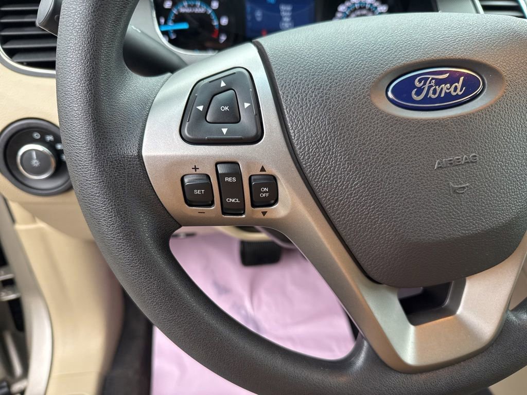 Certified 2018 Ford Taurus SE image 24