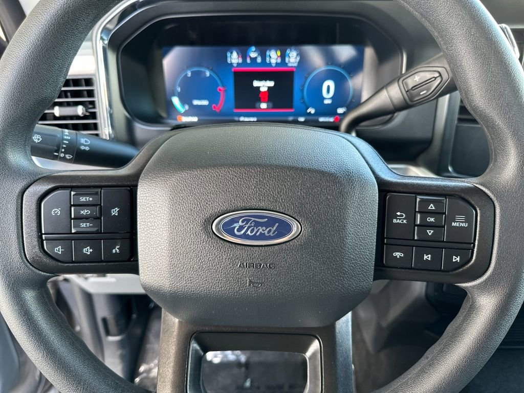 Certified 2025 Ford F350 XLT w/ Black Appearance Package image 23