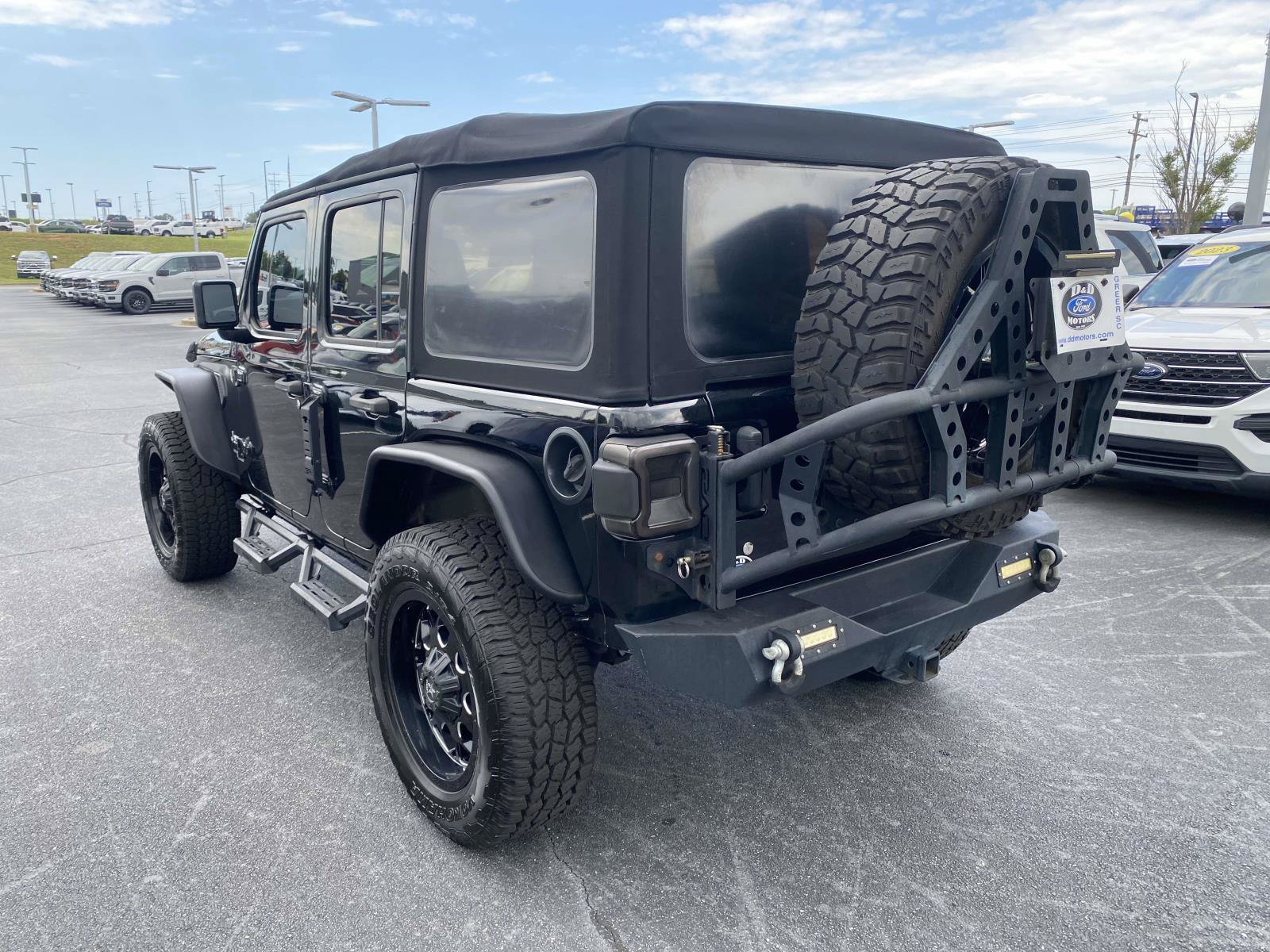 Used 2018 Jeep Wrangler Unlimited Sport S AWD/4WD image 5