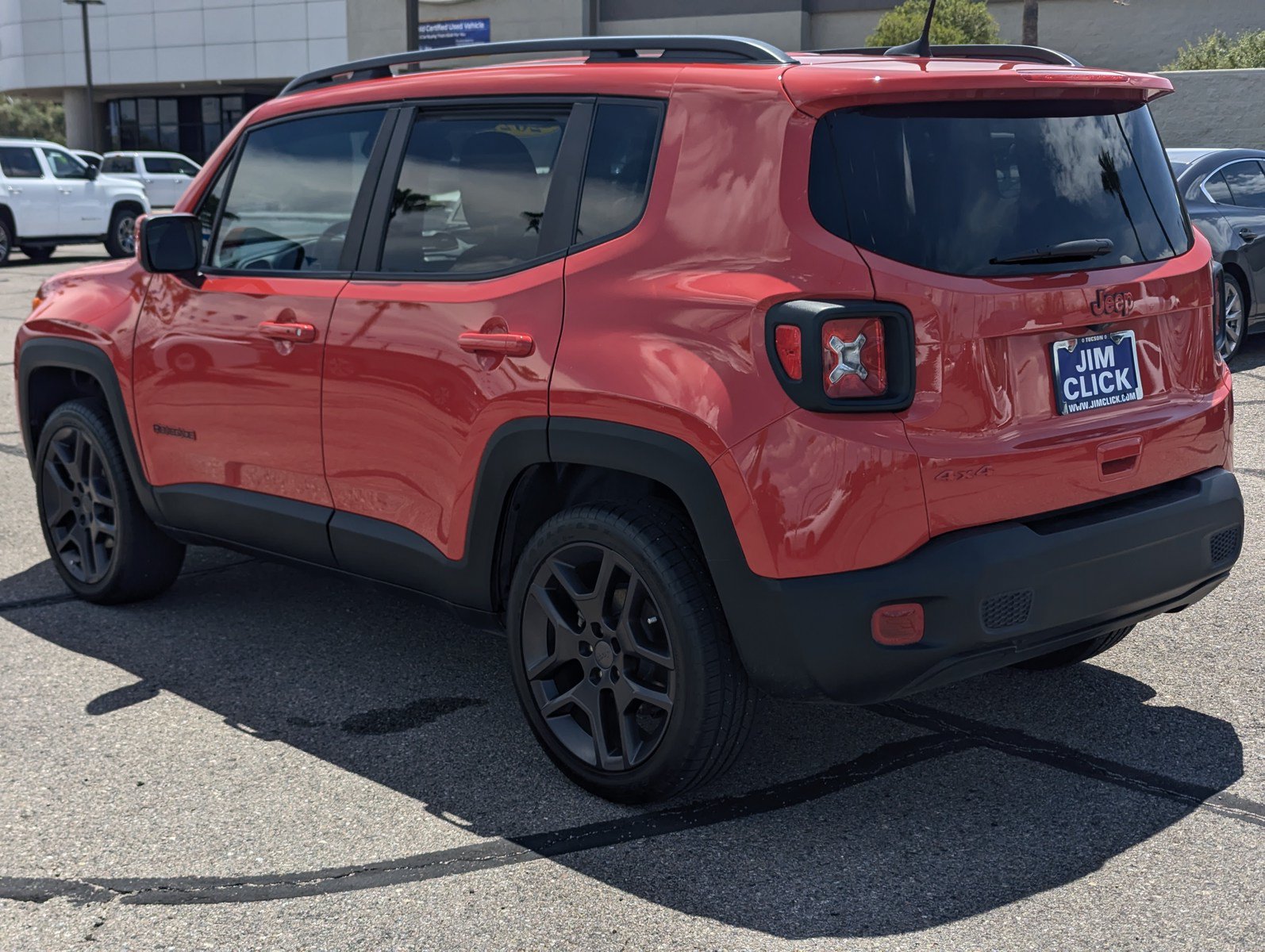 Used 2022 Jeep Renegade Latitude w/ Convenience Group AWD/4WD image 4