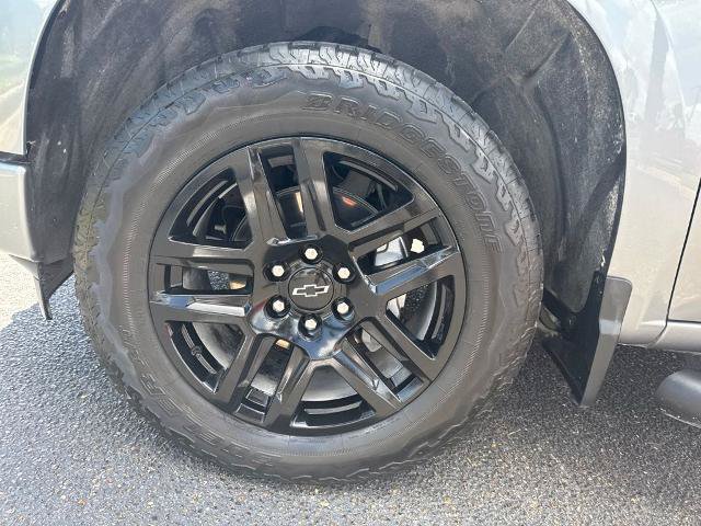 Used 2025 Chevrolet Silverado 1500 Custom w/ Turbomax Blackout Package RWD image 11
