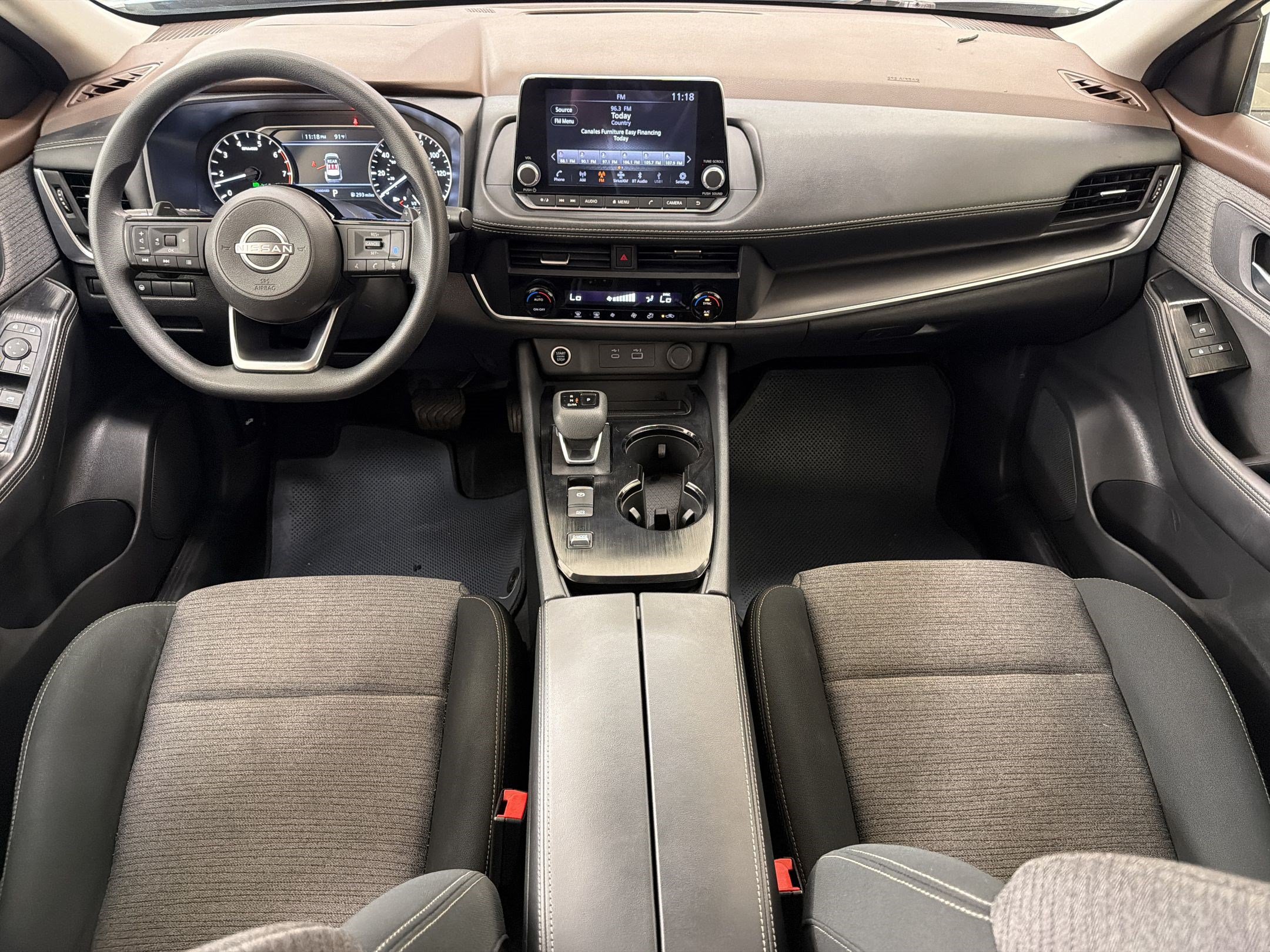 Used 2023 Nissan Rogue SV FWD image 16