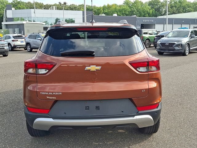 Used 2021 Chevrolet TrailBlazer LT w/ Driver Confidence Package FWD image 5
