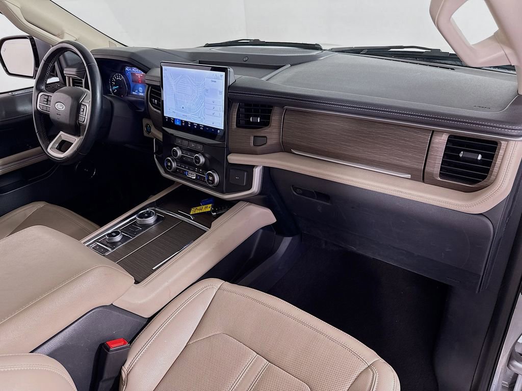 Certified 2024 Ford Expedition Limited image 32