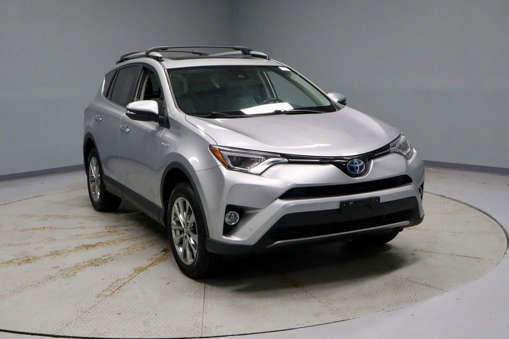 Used 2018 Toyota RAV4 Limited AWD/4WD image 7