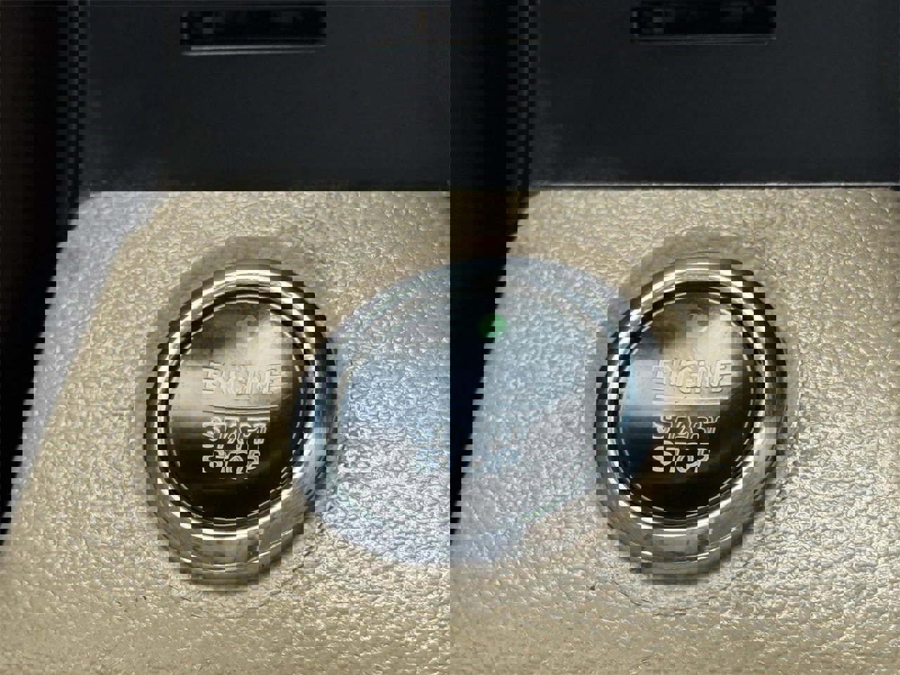 Certified 2020 Ford F150 Lariat image 22