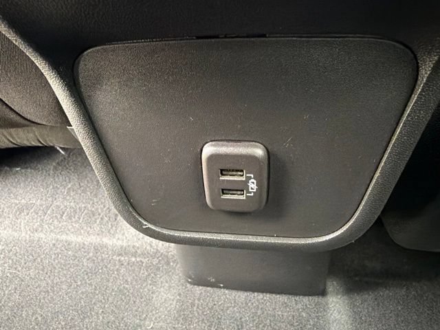 Used 2023 Chevrolet Equinox LT w/ LPO, Floor Liner Package FWD image 16