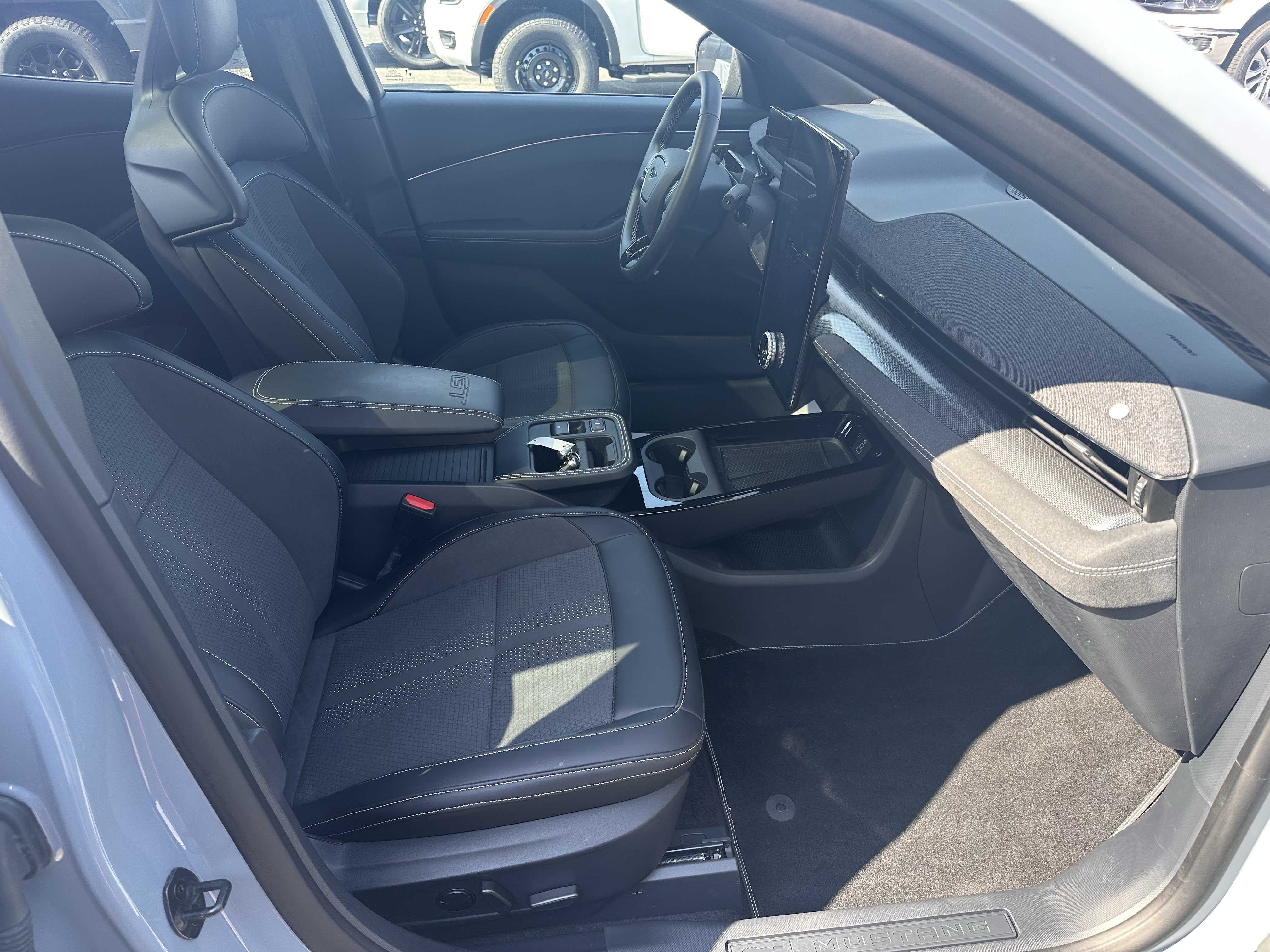 Certified 2025 Ford Mustang Mach-E GT AWD/4WD image 14