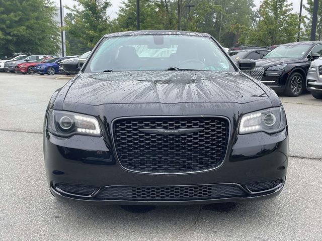 Used 2021 Chrysler 300 Touring w/ Sport Appearance Package RWD image 8