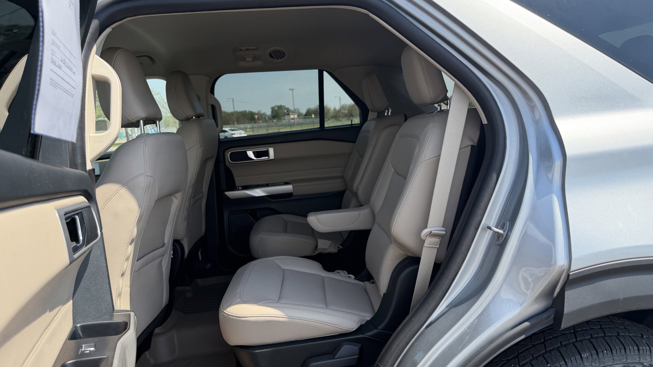 Certified 2023 Ford Explorer XLT w/ Equipment Group 202A AWD/4WD image 24