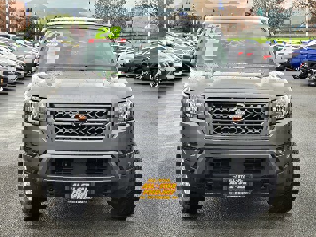 Used 2023 Nissan Frontier SV w/ Tow Package image 8