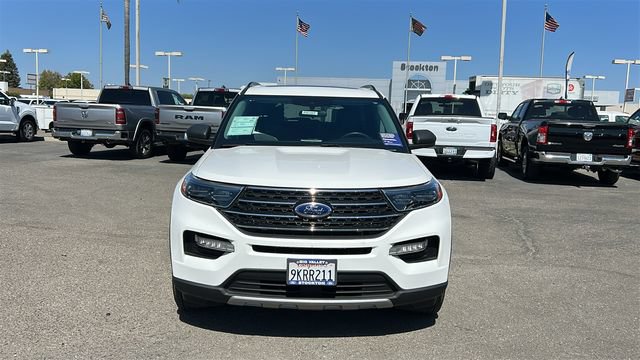 Certified 2023 Ford Explorer XLT w/ Equipment Group 202A AWD/4WD image 9