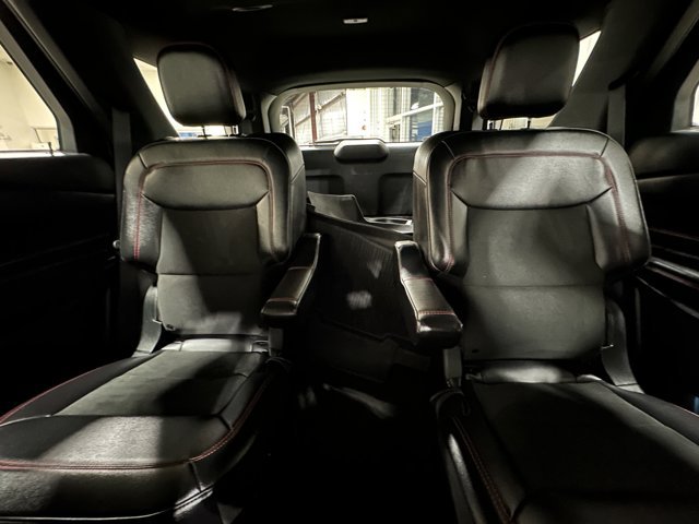 Certified 2024 Ford Explorer ST-Line w/ Class IV Trailer Tow Package AWD/4WD image 17
