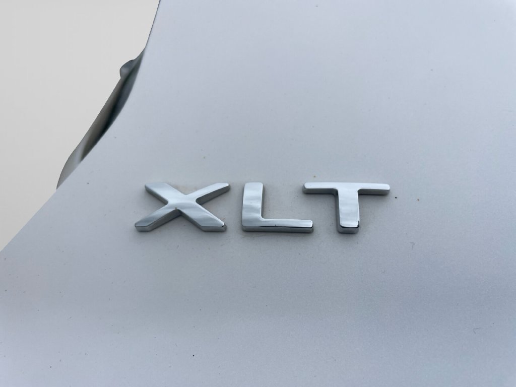 Certified 2017 Ford Explorer XLT w/ Equipment Group 202A AWD/4WD image 17