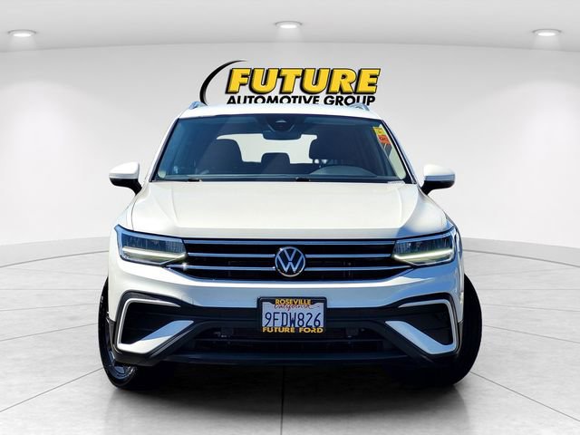 Used 2023 Volkswagen Tiguan SE FWD image 2