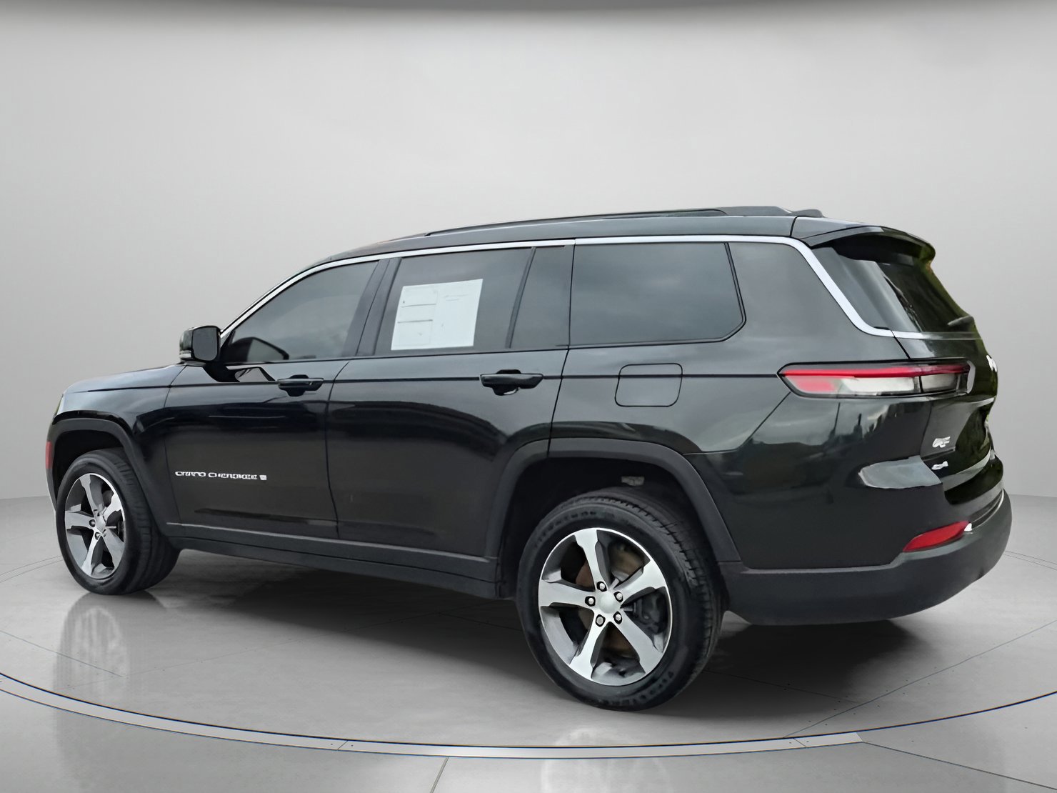 Used 2024 Jeep Grand Cherokee L Limited image 12