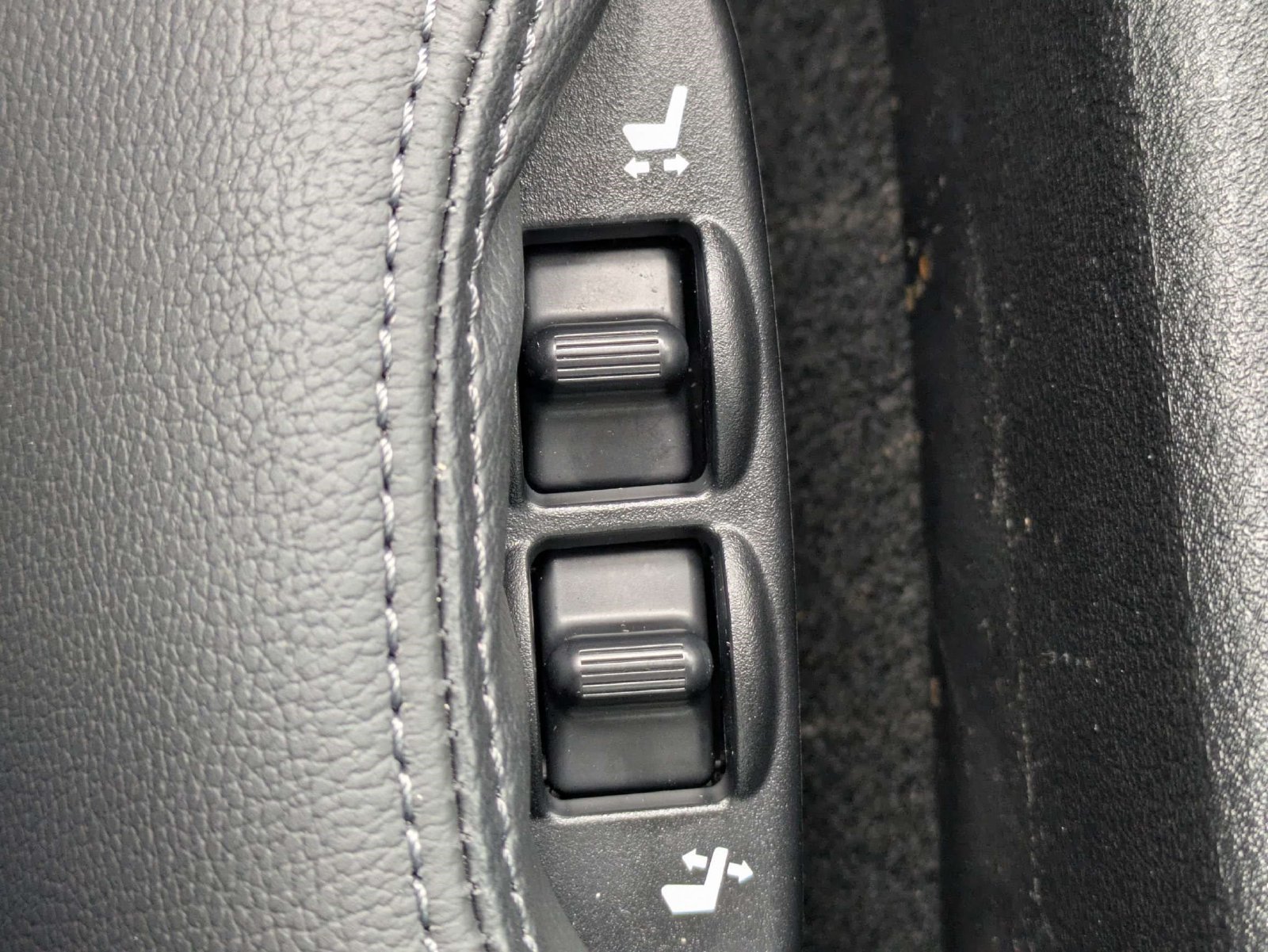 Used 2025 Nissan Z Performance RWD image 15