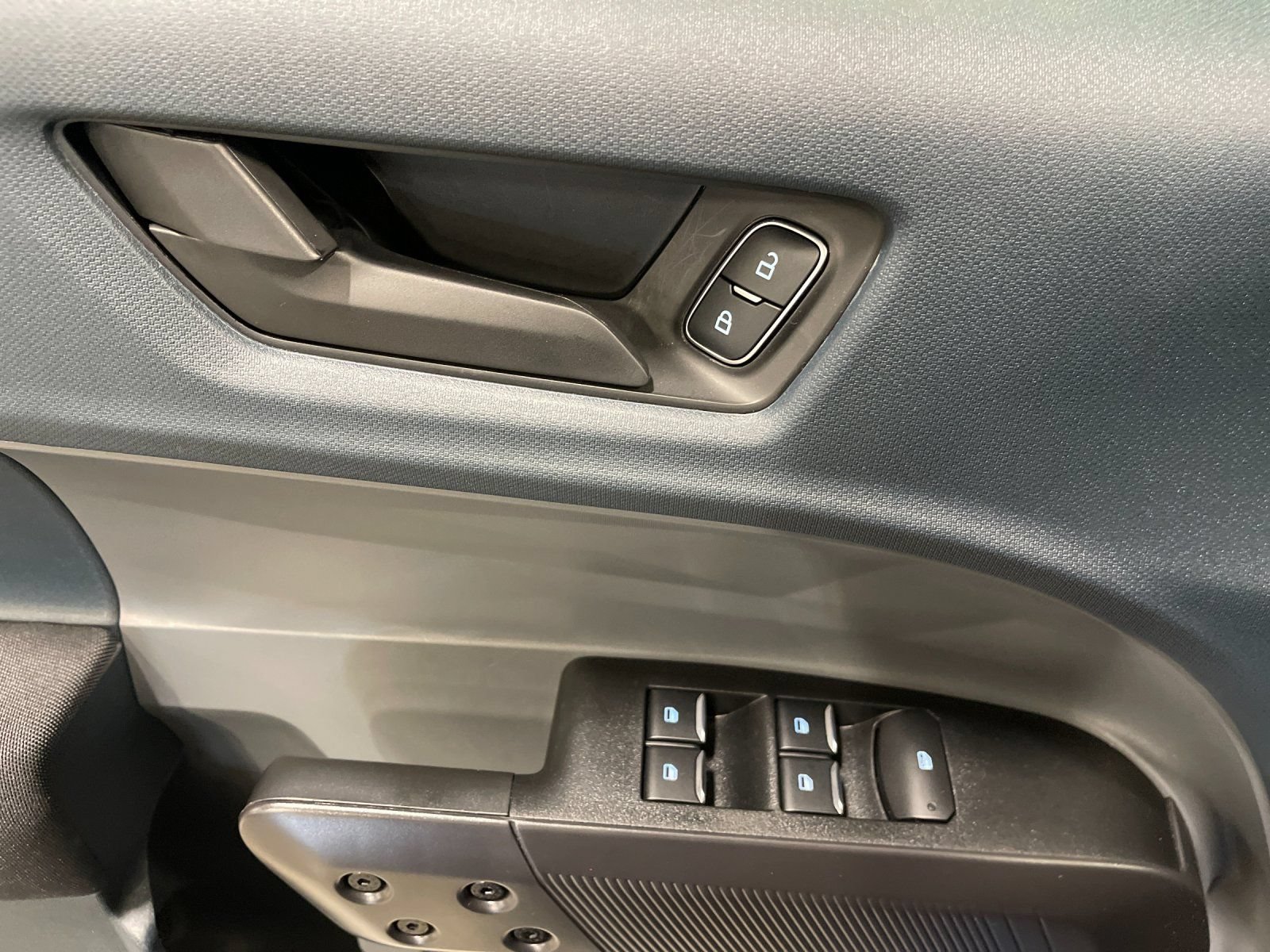 Certified 2025 Ford Maverick XL FWD image 13